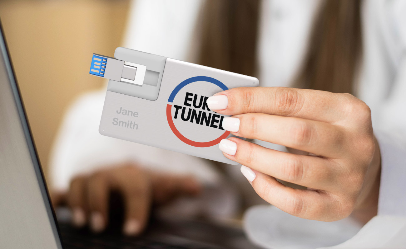 Alloy Duo - Tessere USB Personalizzate gallery thumbnail