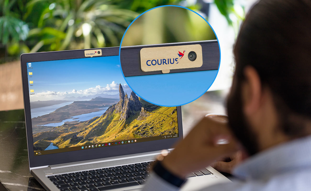 Canopy - Webcam Covers in legno con logo gallery thumbnail