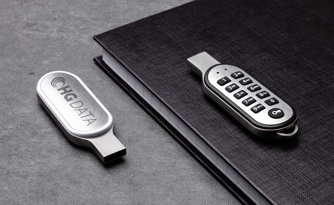 Code - USBs con Pin Logo gallery thumbnail