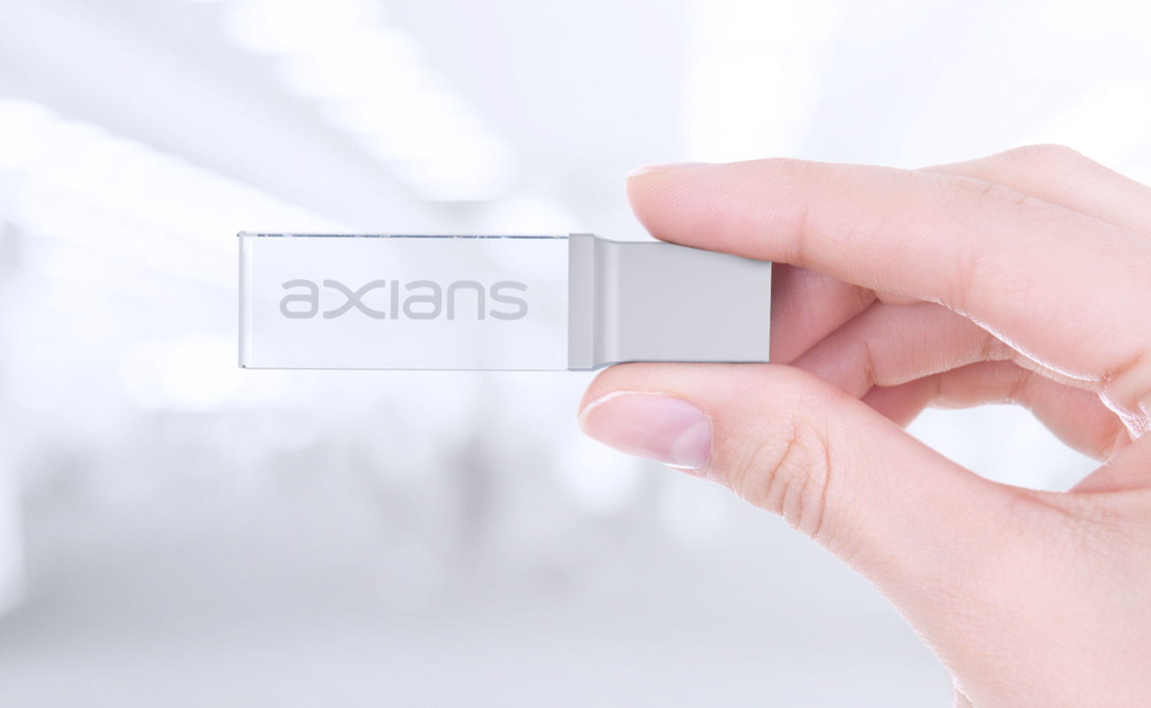 Crystal - Chiavette USB promozionali personalizzate in vetro gallery thumbnail