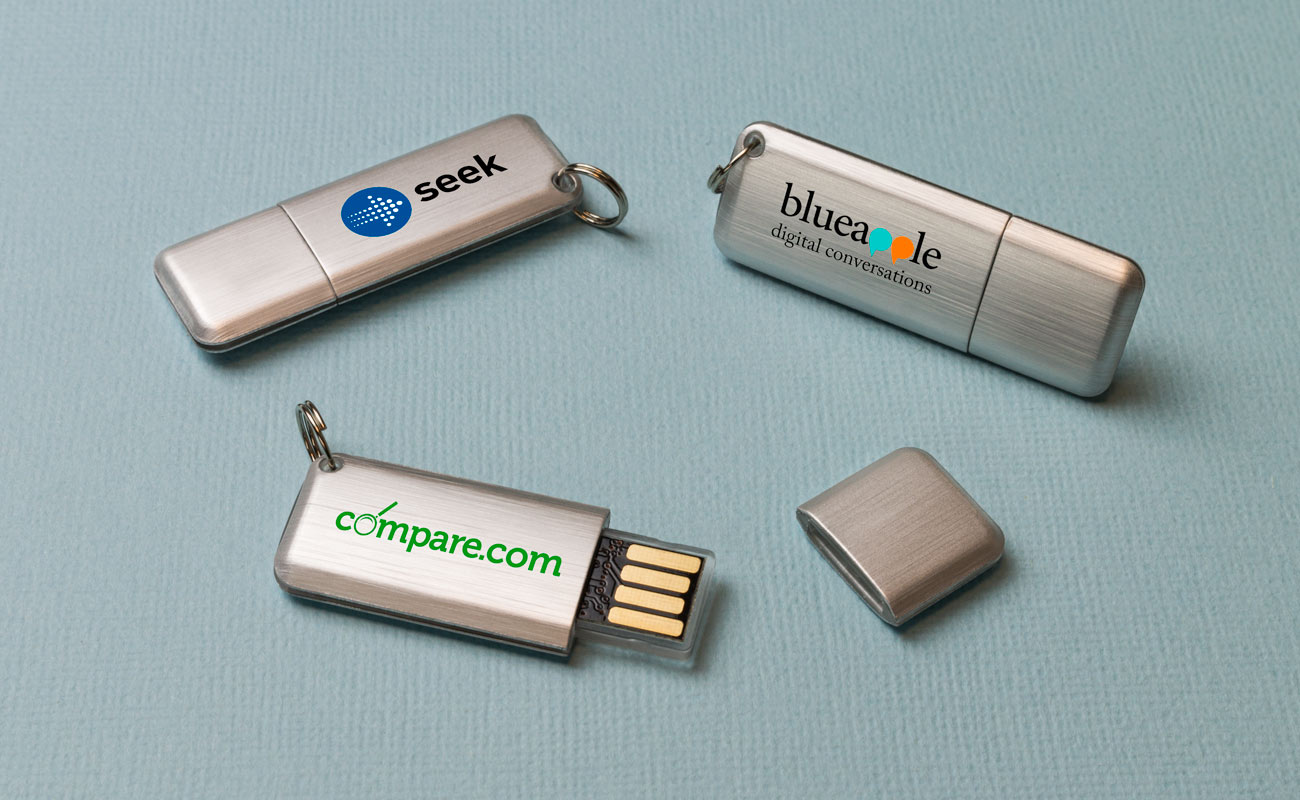 Halo - USB personalizzate con logo e luce LED gallery thumbnail