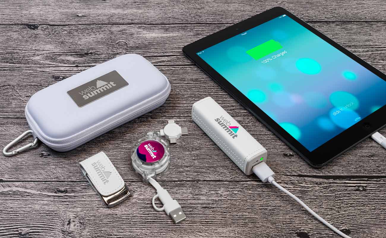 Leather M - Pacchetti di merchandising personalizzati gallery thumbnail