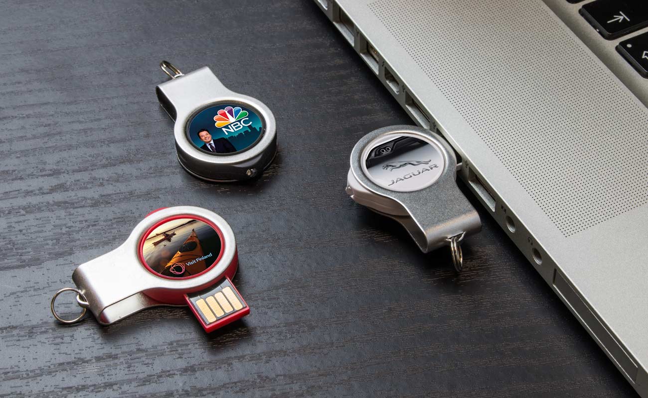 Light - USB personalizzate con luce LED gallery thumbnail