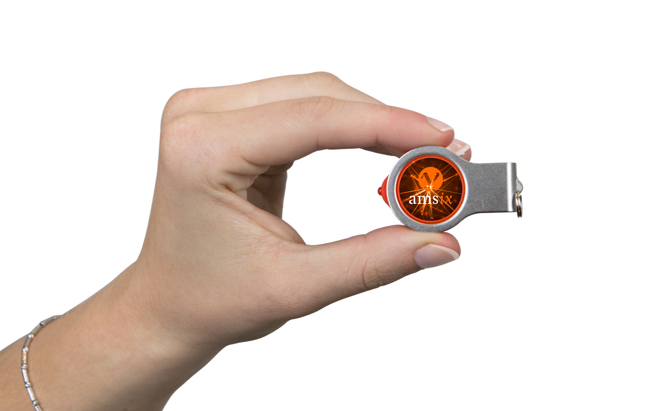 Light - Chiavette USB personalizzate con luce LED gallery thumbnail