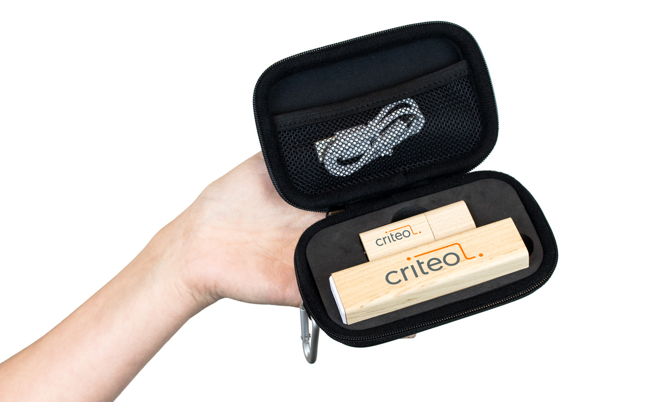 Maple S - Pacchetti di merchandising personalizzati gallery thumbnail