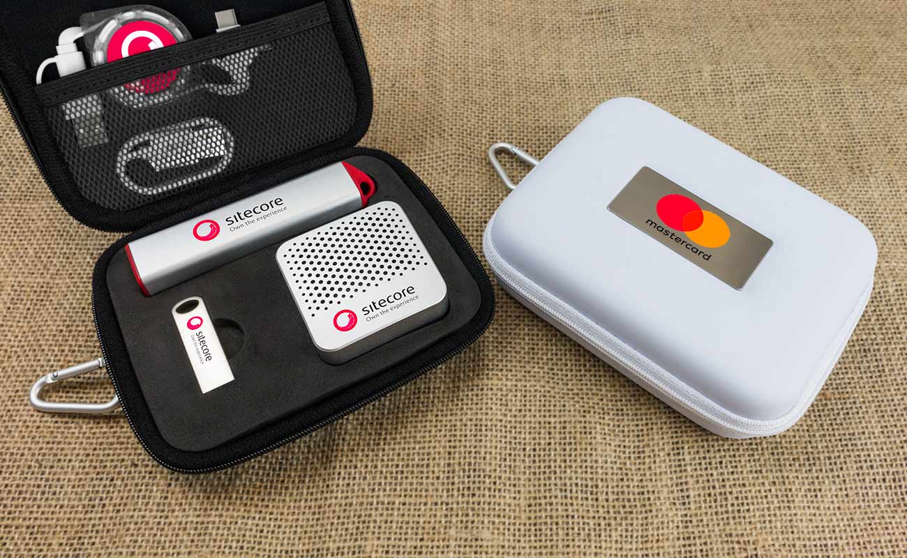 Metal L - Pacchetti di merchandising personalizzati gallery thumbnail