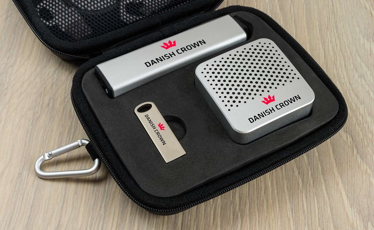 Metal L - Pacchetti di merchandising con stampa gallery thumbnail