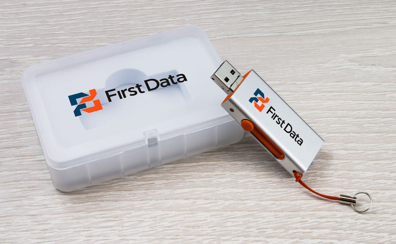 Slide - USB Logo con USB-C gallery thumbnail