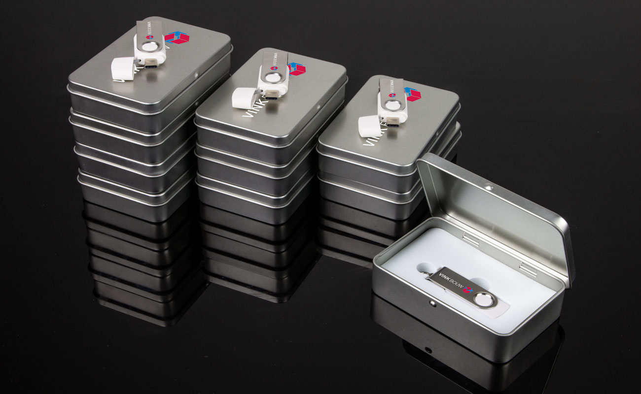 Twister Go - Chiavetta USB Personalizzata con USB-C gallery thumbnail